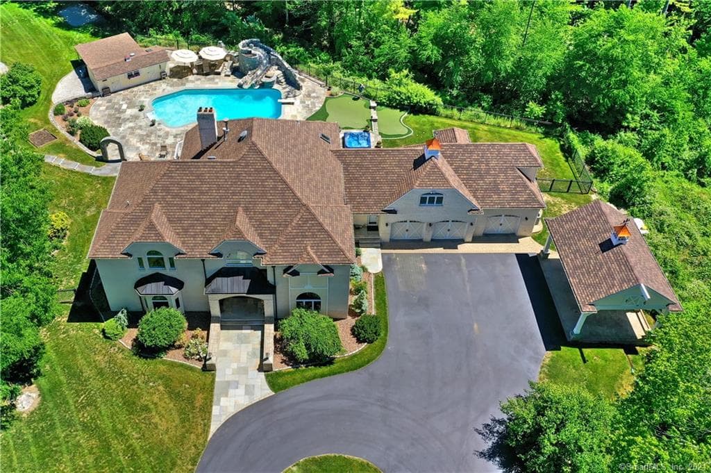 24 Coachman Lane, Bethany, CT — Sold